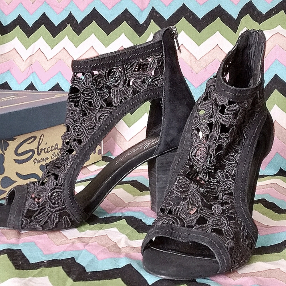 women's shoes